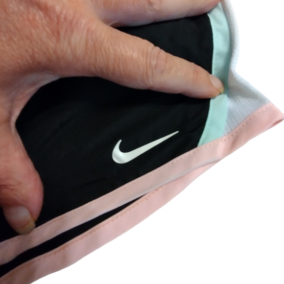 EUC Nike black DriFit gym shorts with liner Size 4-6 years - athletic multicolor - Picture 3 of 6